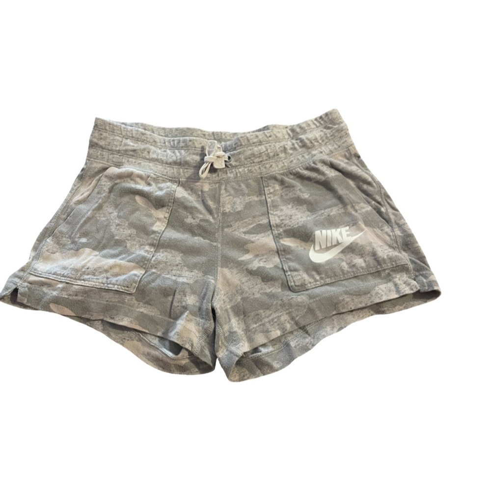 Nike Women's Gray Camo Athletic Shorts